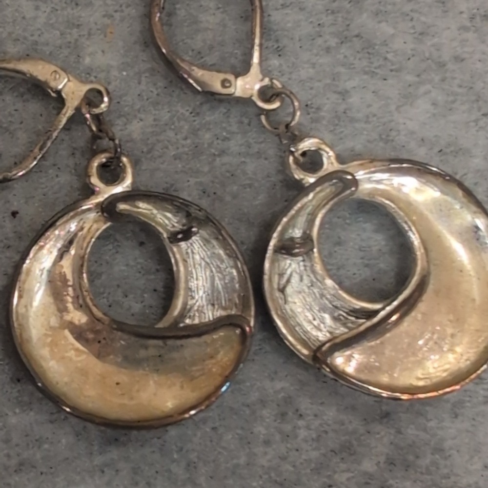 Vintage Silver Tone Leverback Dangle Earrings Textured Circle Design Modern - Picture 5 of 5